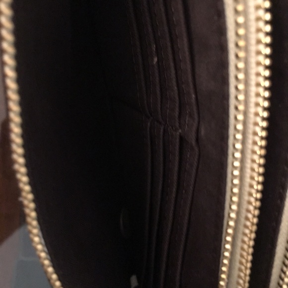 Wallet - Picture 6 of 7